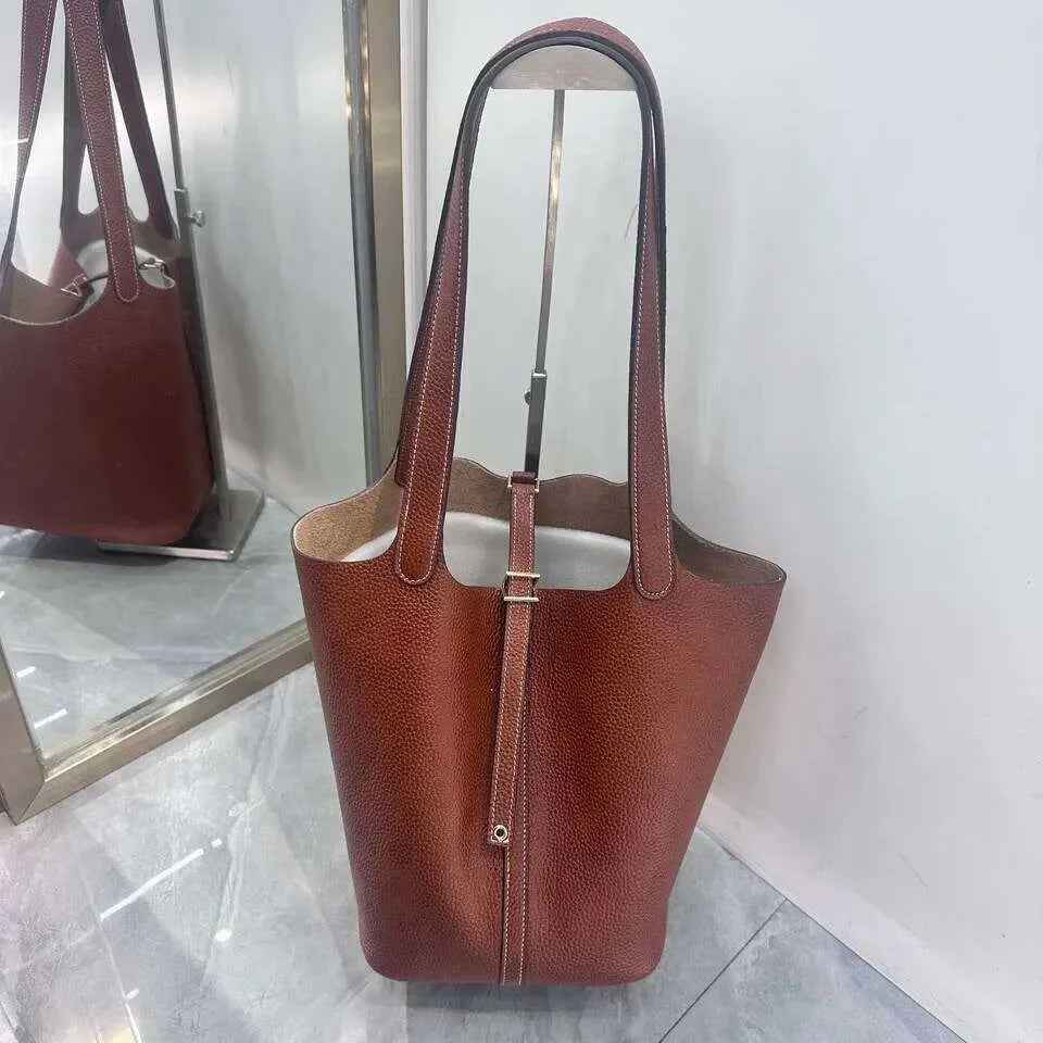 Mendy Tote Hobo 26cm Large Women's New In Handbag Genuine Leather Luxury Bags Designers Shoulder Bucket Bag Big