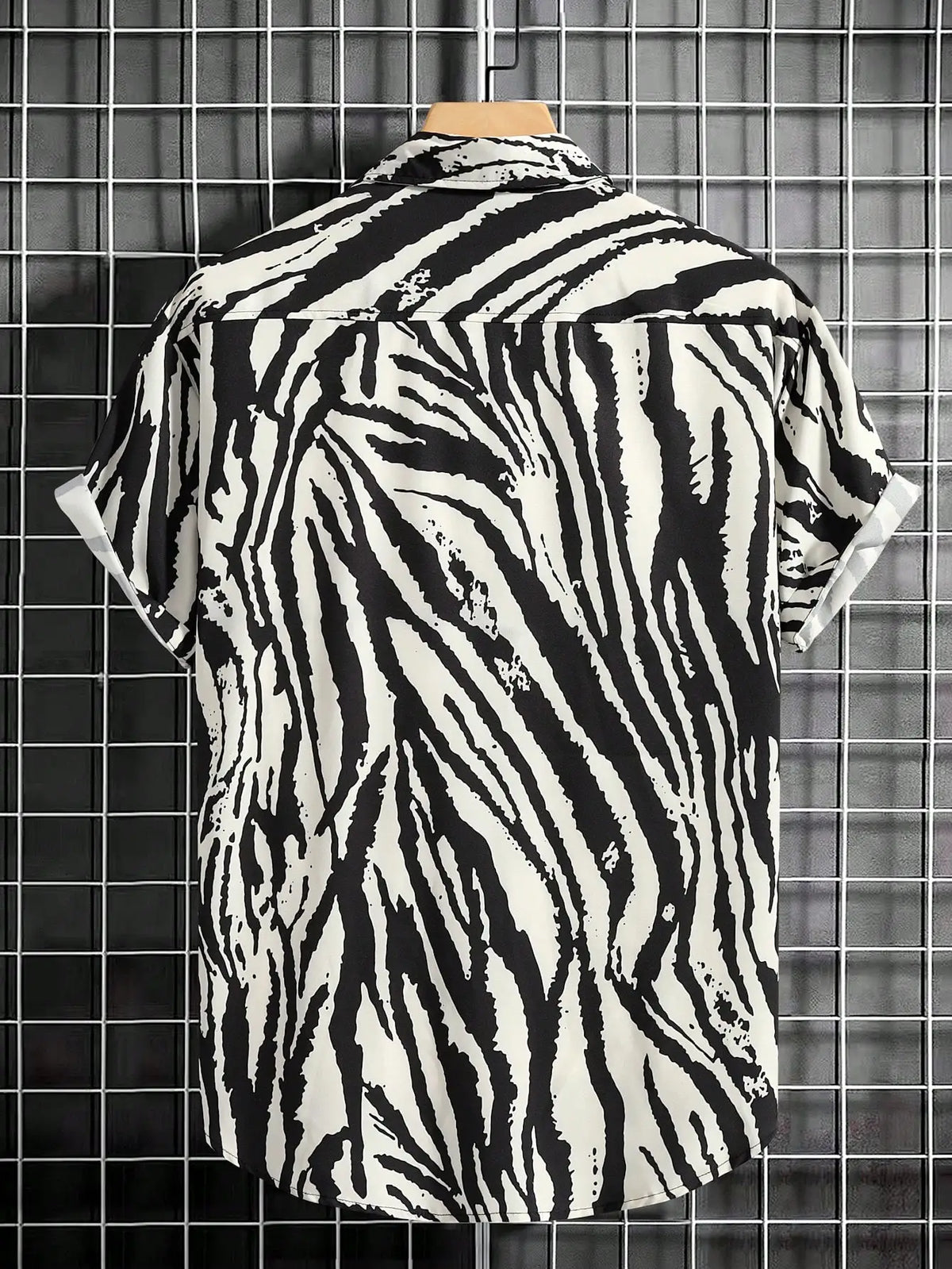 Men's Casual Short Sleeve Shirt with Bold Zebra Print Pattern