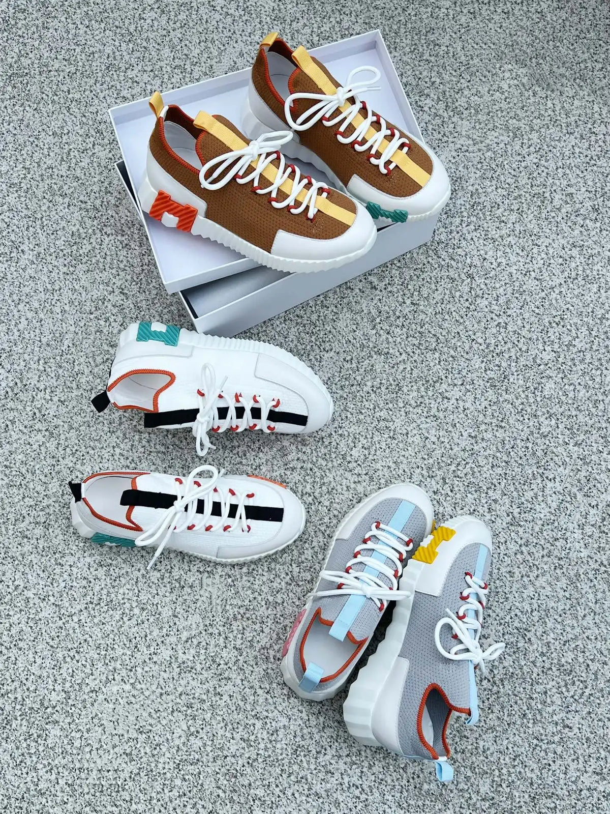 Designer Men's Casual Sport Shoes Versatile Breathable Mesh Upper Trendy Slip-On Board Shoes High-End Sensation White Sneakers