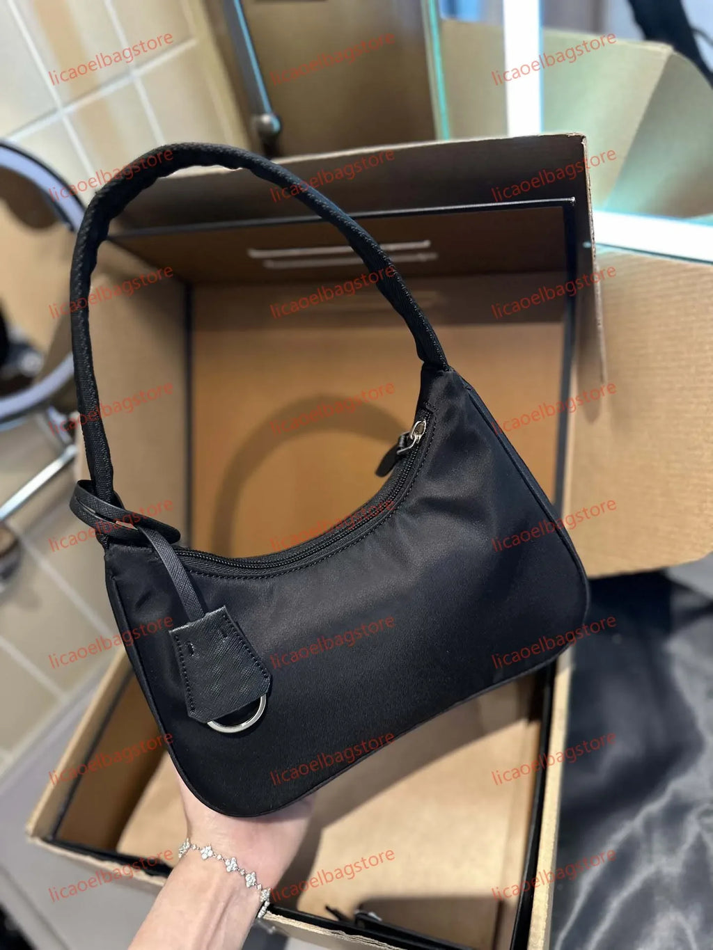 Designer Luxury Bag The 2000-2005 Re-Edition Nylon Underarm Crescent Shoulder & Crossbody Handbag/Purse