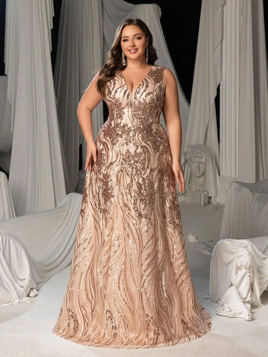 Plus Size Sleeveless V-Neck Evening Gown With Sequins And Embroidery Formal Dress For Wedding Gala Party