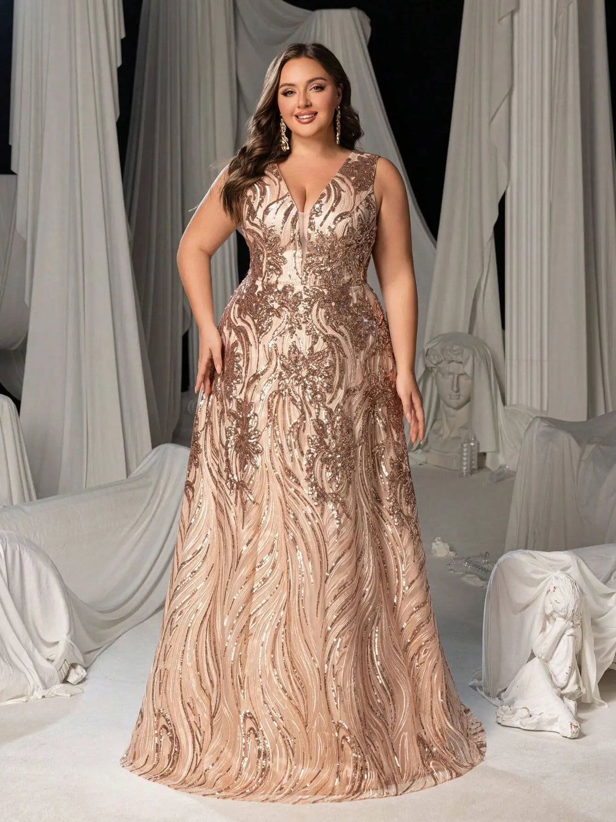 Plus Size Sleeveless V-Neck Evening Gown With Sequins And Embroidery Formal Dress For Wedding Gala Party