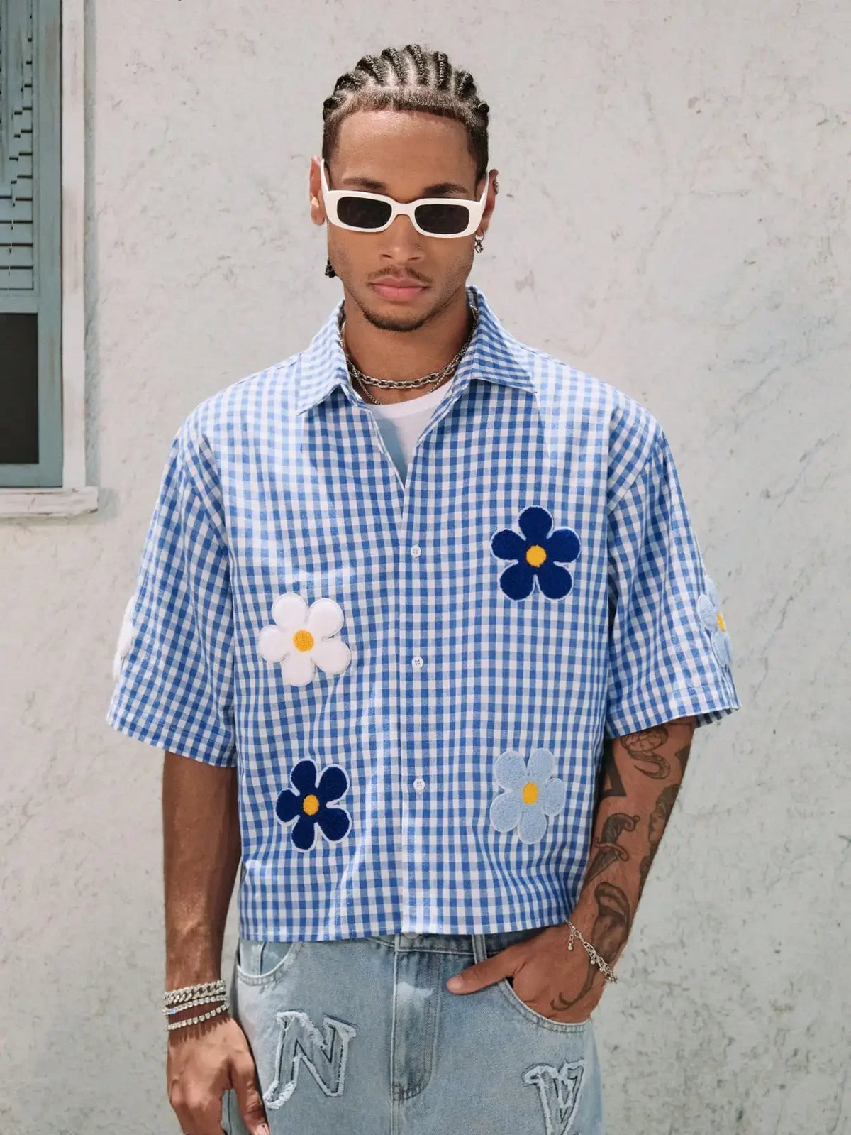 Men's Blue White Gingham Short Sleeve Shirt with 3D Floral Appliqué, Casual Summer Wear
