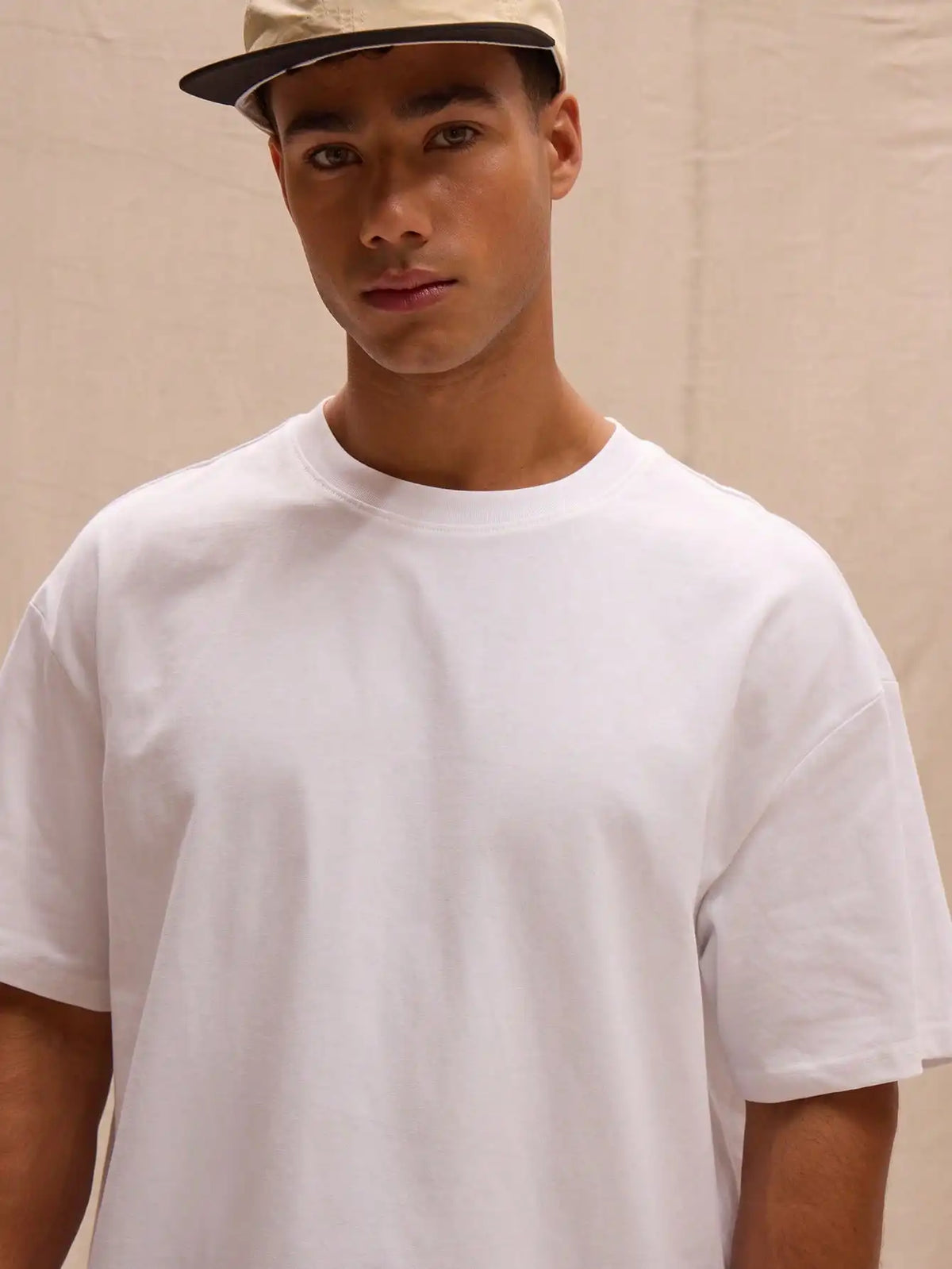 Oversized Boxy Fit White T-Shirt for Spring Summer Street Style Casual Wear