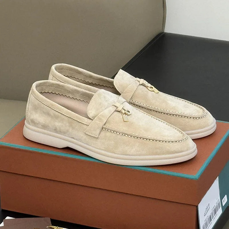 Designer Style 2026 New Classic British Style Loafers Fringed Metal Buckle One Pedal Flat Couple Shoes