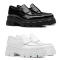 Monolith Brushed Leather Pointed Loafers Designer Women Shoes Platform Trainers Black White 55 mm Chunky Lug Sole with the ename
