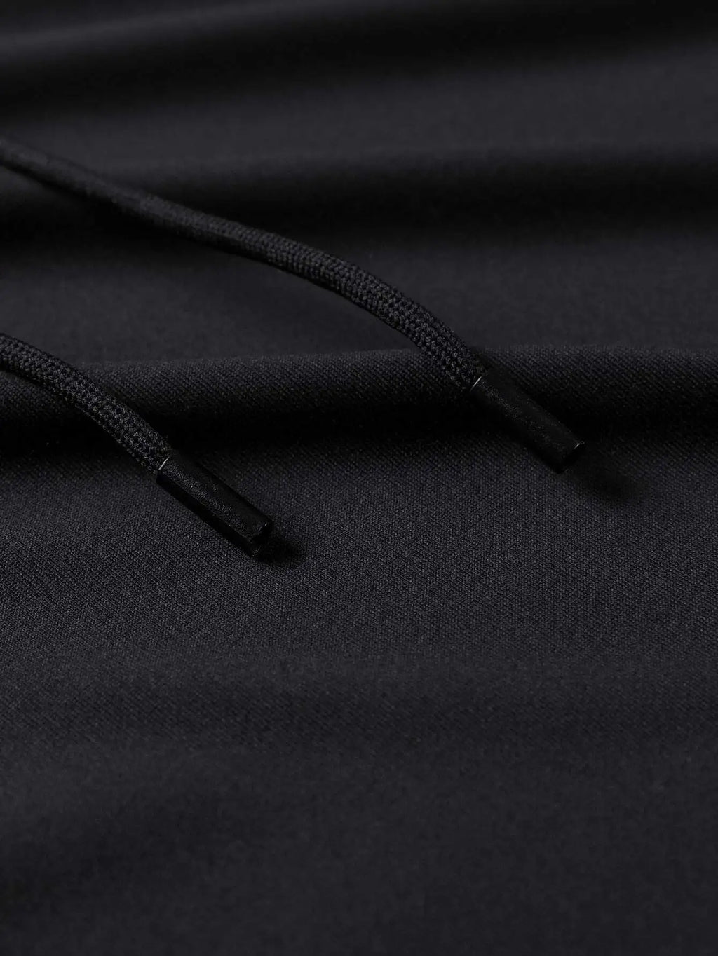 Men's Black Sleeveless Hooded Tank Top with Drawstring and High-Low Hem
