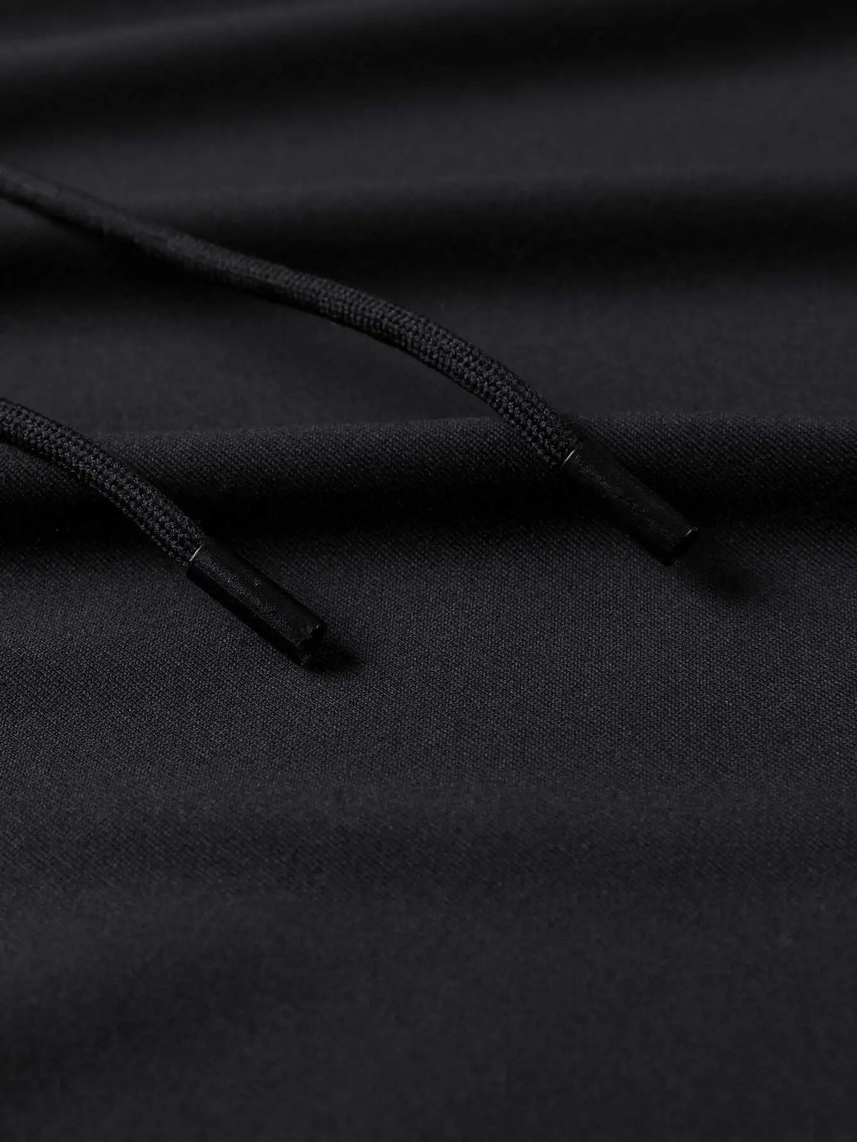 Men's Black Sleeveless Hooded Tank Top with Drawstring and High-Low Hem