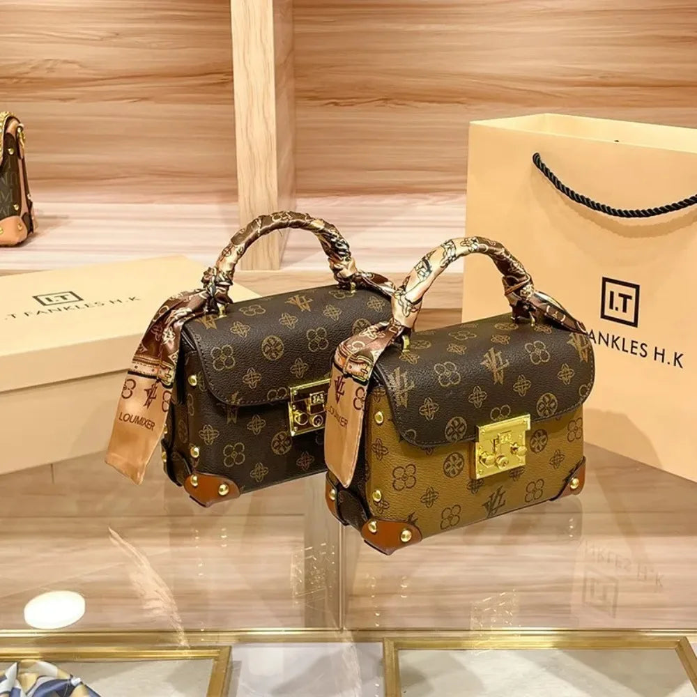 Brand women's handbag 2025 new autumn and winter retro commuting high-end designer shoulder crossbody bag trendy small square