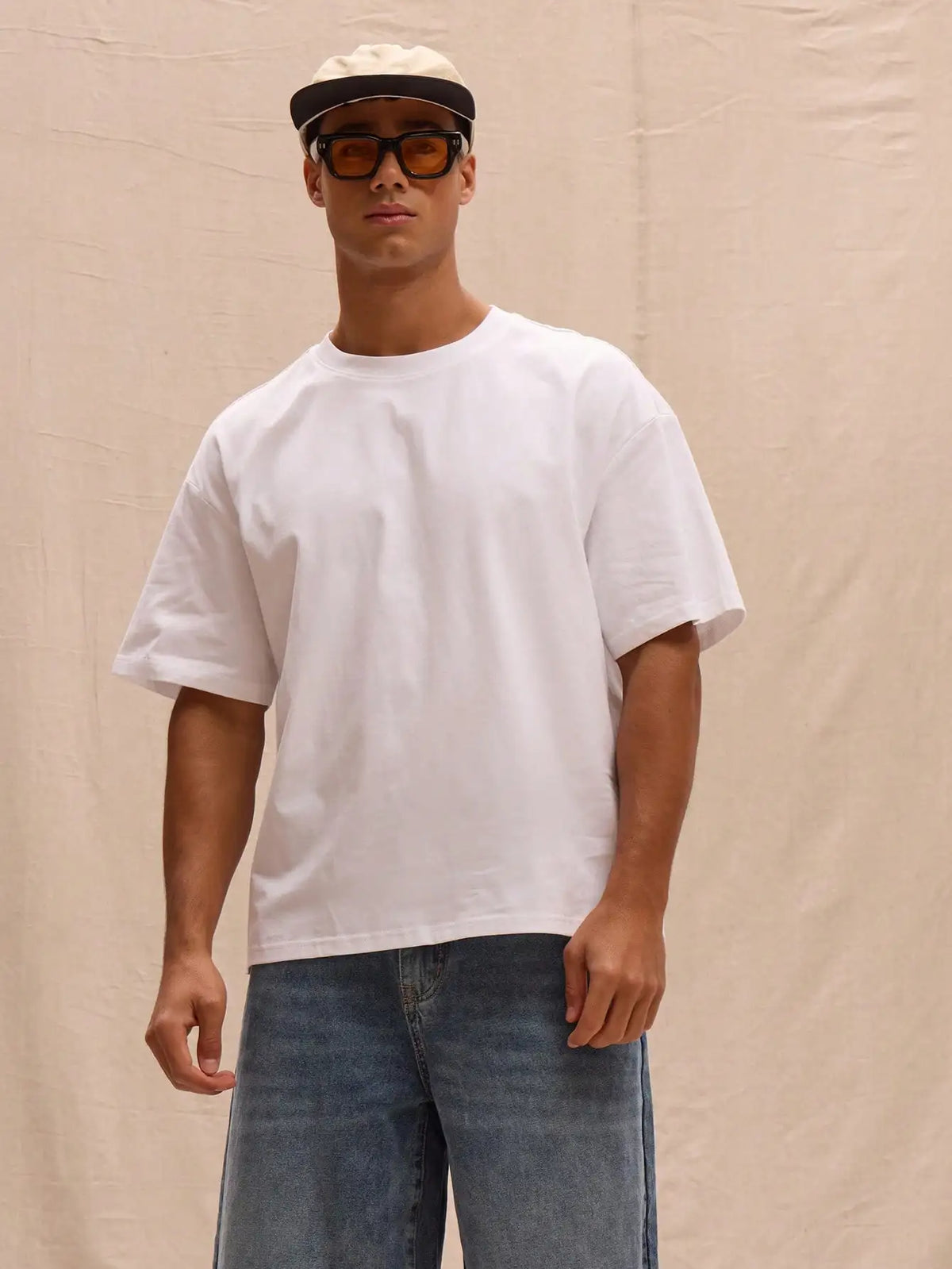 Oversized Boxy Fit White T-Shirt for Spring Summer Street Style Casual Wear