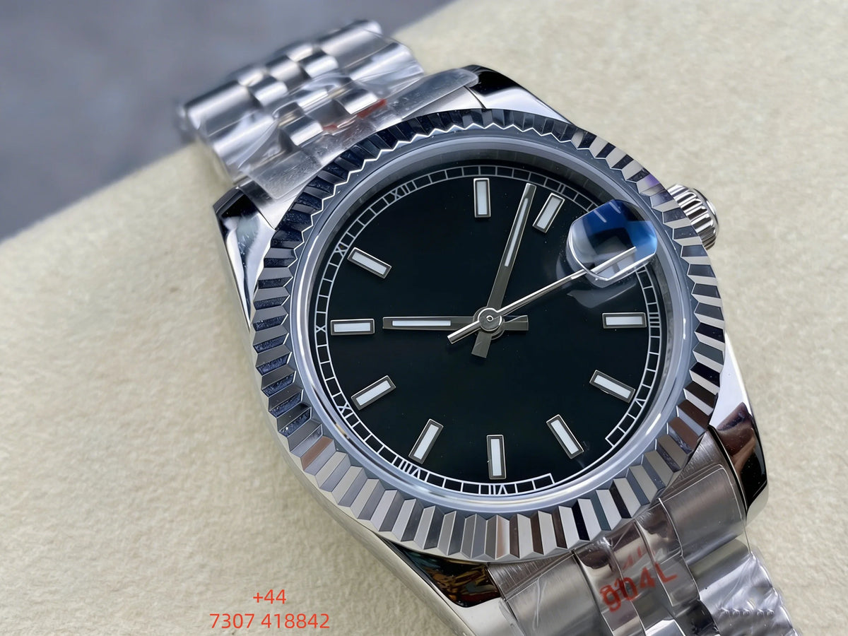Customized luxury women's watch, featuring a 31mm dial, stainless steel strap, and fully automatic mechanical movement