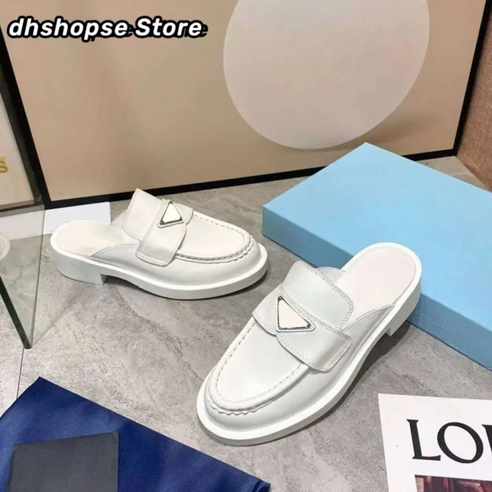 Designer Loafers Shoes Men Women Soft Cowhide Platform Sneakers Thick Bottom Shoe P Rubber Black Shiny Leather Chunky Round Head