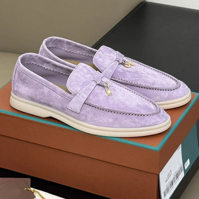 Designer Style 2026 New Classic British Style Loafers Fringed Metal Buckle One Pedal Flat Couple Shoes